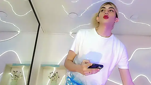 Daniela_Pink_
