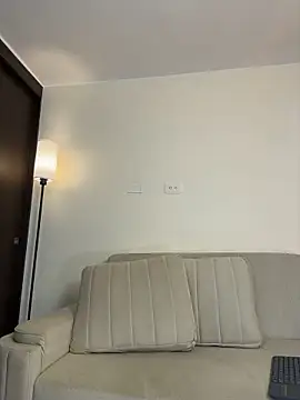 nataliabuiles (F milf) - SPANK ASS  🍑 MAKE IT RED 🔥