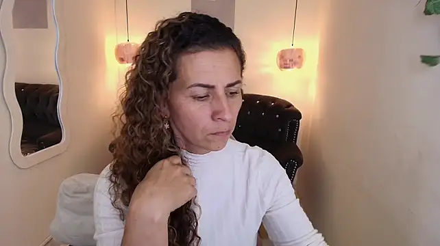 angelbluemilf live cam on StripChat