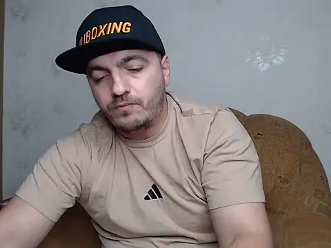 MasterTaylor live cam on StripChat
