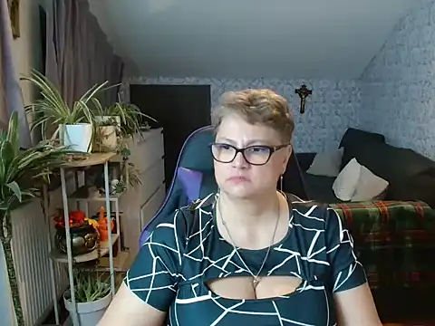 Newgirl4you live cam on StripChat