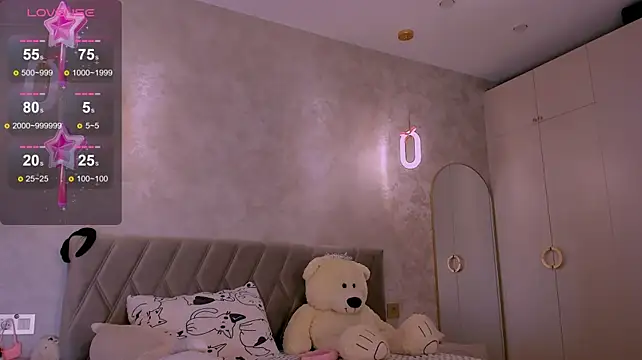 diana_nier live cam on StripChat