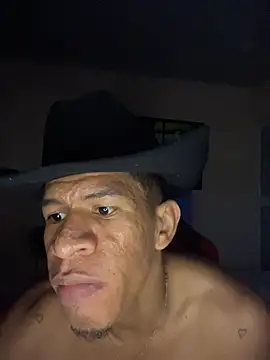 Felipe-ReyesF4 live cam on StripChat