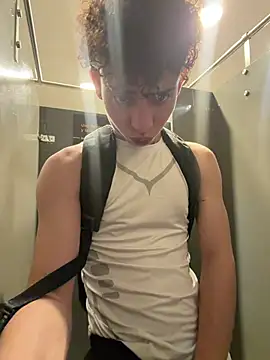 yoursexyjose live webcam