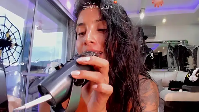 sofiasexhot live cam on StripChat