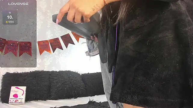 dana_angels live cam on StripChat