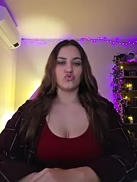 MiaRides19 live cam on StripChat