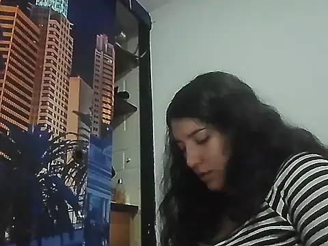 creepyh0e_ live cam on StripChat