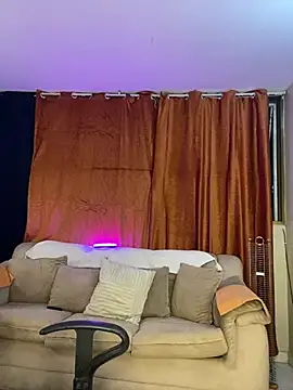SaharQamar live cam on StripChat