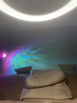 CatVibe live cam on StripChat
