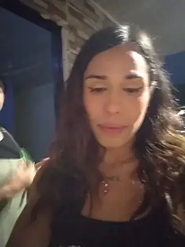 pretty_ariiel live cam