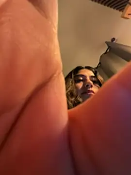 Monica17 webcam