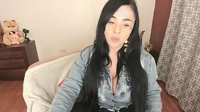 lusciousxxx live cam on StripChat
