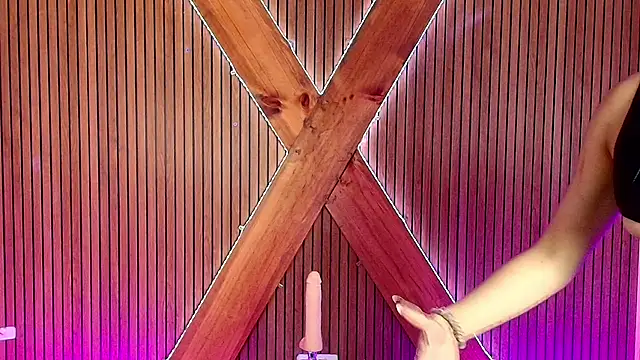 bellatrix_mistres_bdsm live cam on StripChat