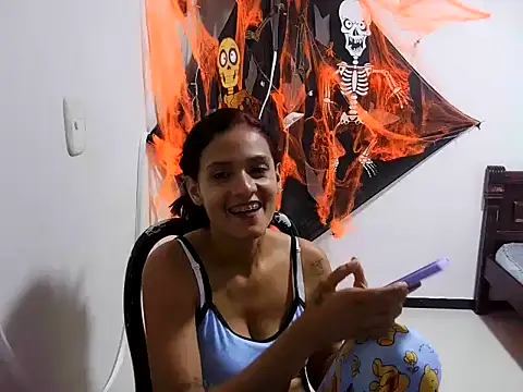laflakaerotika live cam on StripChat