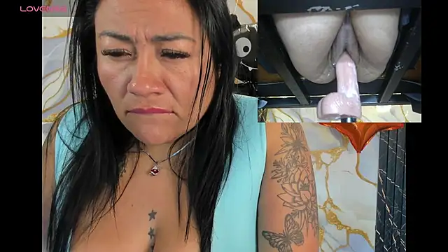 lunaVelvet_x6 live cam on StripChat
