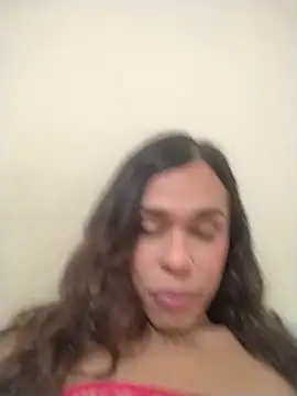 pretty_ariiel live cam on StripChat