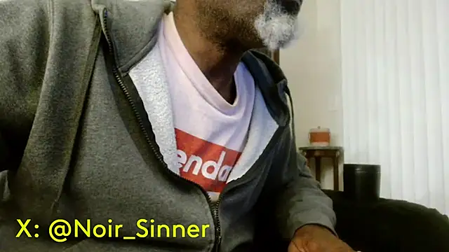 sinnernoir live cam on StripChat