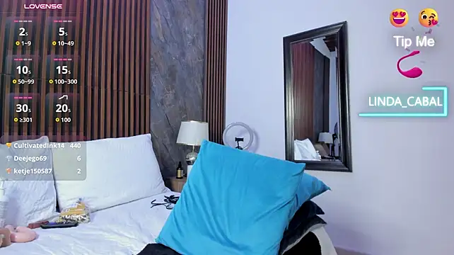 linda_cabal live cam on StripChat
