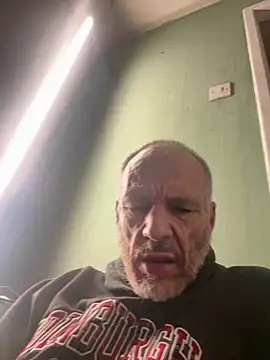 McPherson72 live cam on StripChat