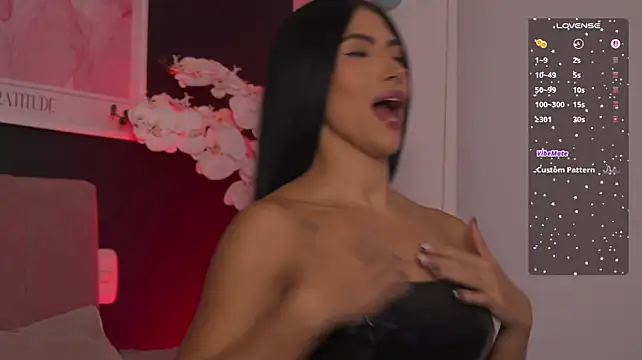 itstatiana (F young) - Sexy Striptease 🥵🔥💕😈