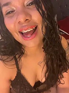 rashell1_queen (F young) - oil on my tits🥵😈