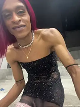 RosaliaMontero live cam on StripChat