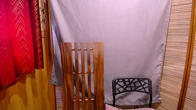 hugecock_cortesi live cam on StripChat