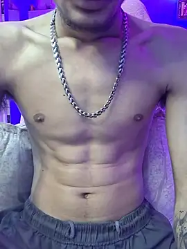 your_daddy_5 live cam on StripChat