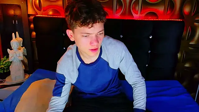 cruz_dante on Stripchat