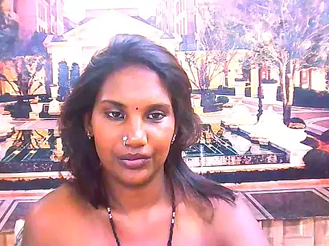 IndianQueen30 live cam on StripChat