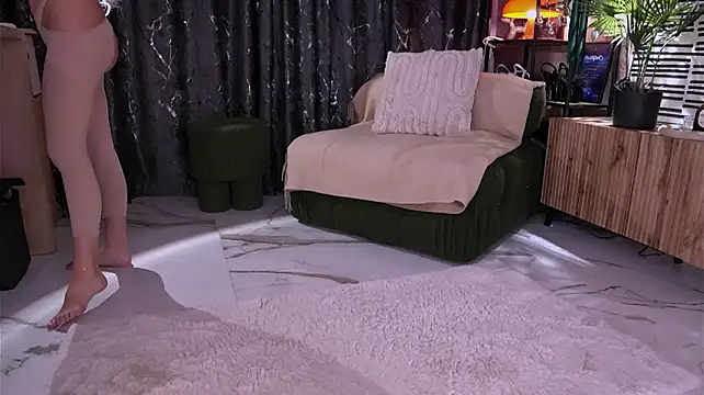 Serene_Sophiex