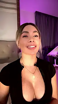 Scarlett_jc live cam on StripChat