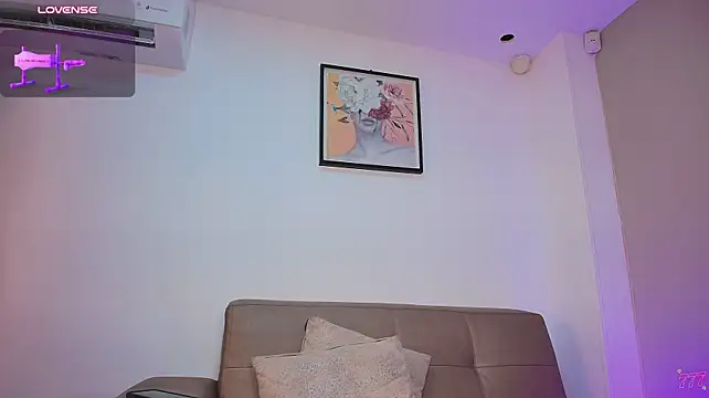 Valentiinoss live cam