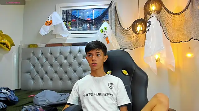 fem_danny7 (M twink) - masturbate