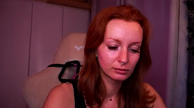 Liuba_Fox live cam on StripChat