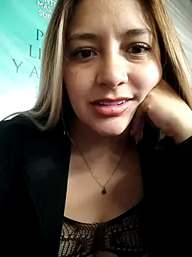 alana_69 live cam on StripChat