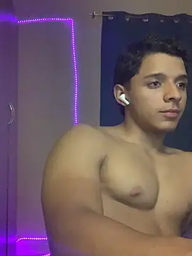 fitboycm1 live cam on StripChat