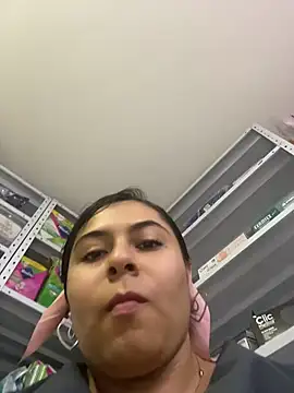 MajoMoretti live sex cam