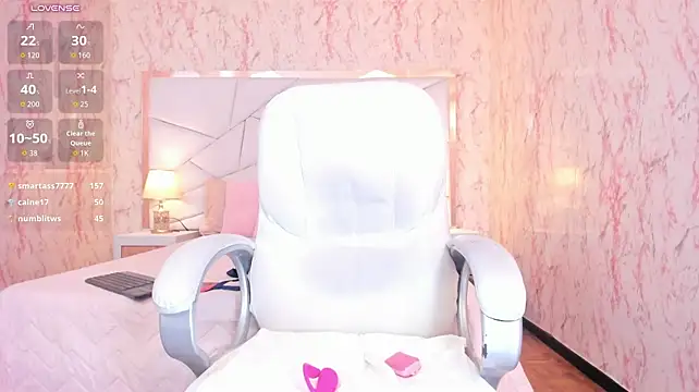 Emily_Whinfre