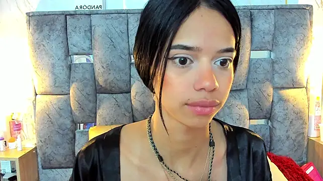 allison_11 (F teen) - deep throat with a lot of saliva
