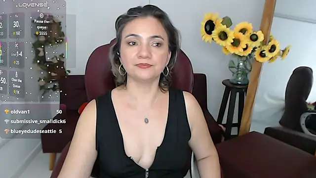 ana_milf live cam on StripChat