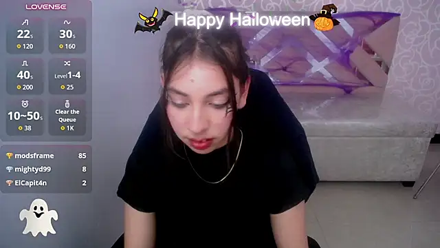 KiaraStar_ch live cam on StripChat