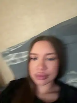yourlovelybunny live cam on StripChat