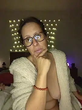 hotbrunettemass, live