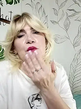 Catty_Lady live cam on StripChat