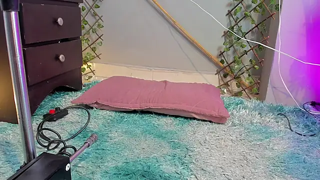 _taylor_black live cam