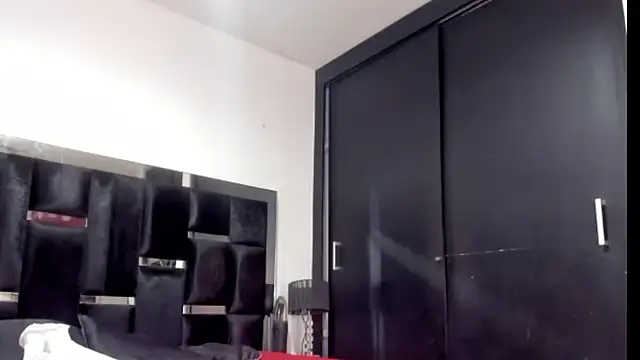 Miranda_bigcock333