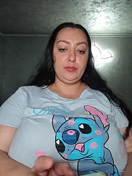 AMYRA_HOT live cam on StripChat