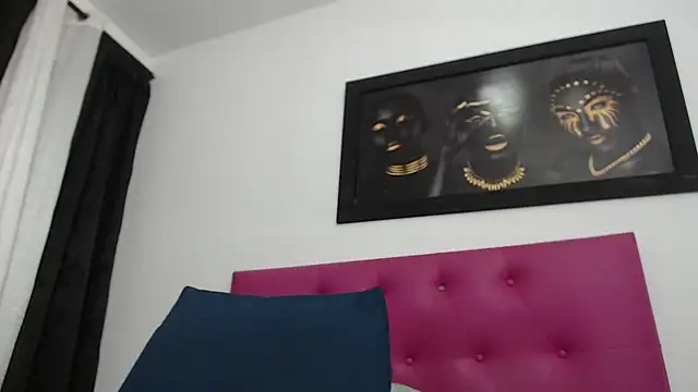 DinaDIRTY live cam on StripChat